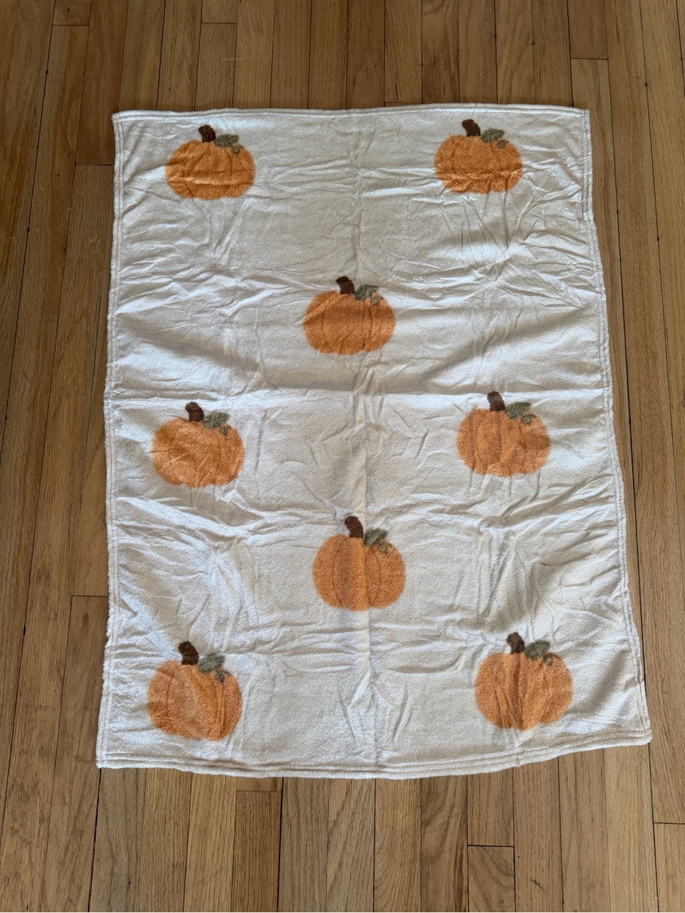 Plush Pumpkin Print Baby Throw Blanket - Cream and Orange